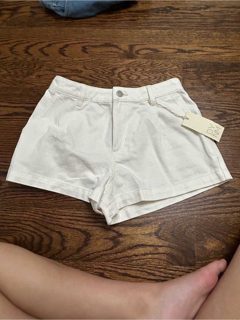 Dynamite Cream High-Waist Women's Shorts